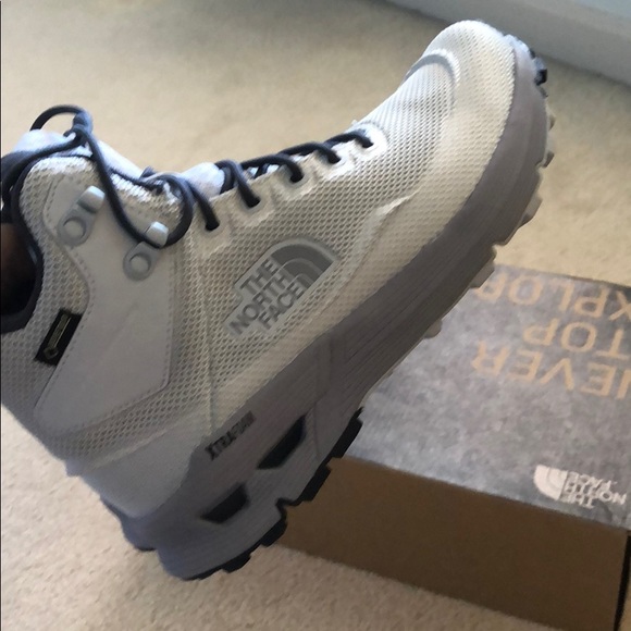 The Northface Hiking Boots - Picture 4 of 5